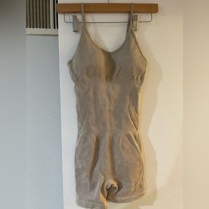 Pretty little thing Body Suit / Romper